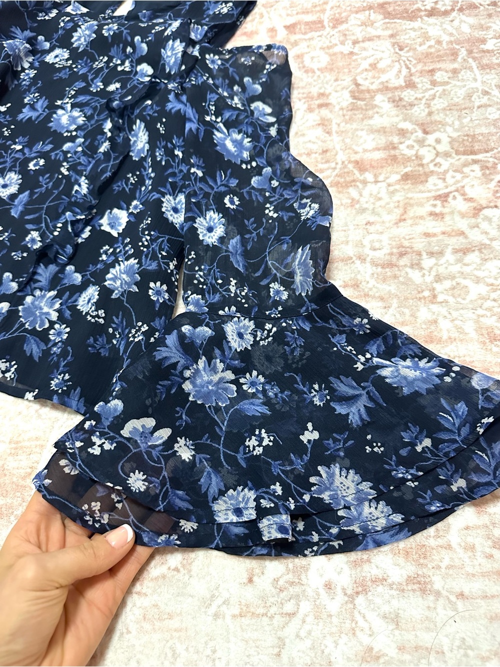 Hollister 🦋 Chiffon Shoulder Slit Ruffled Top - Picture 12 of 12